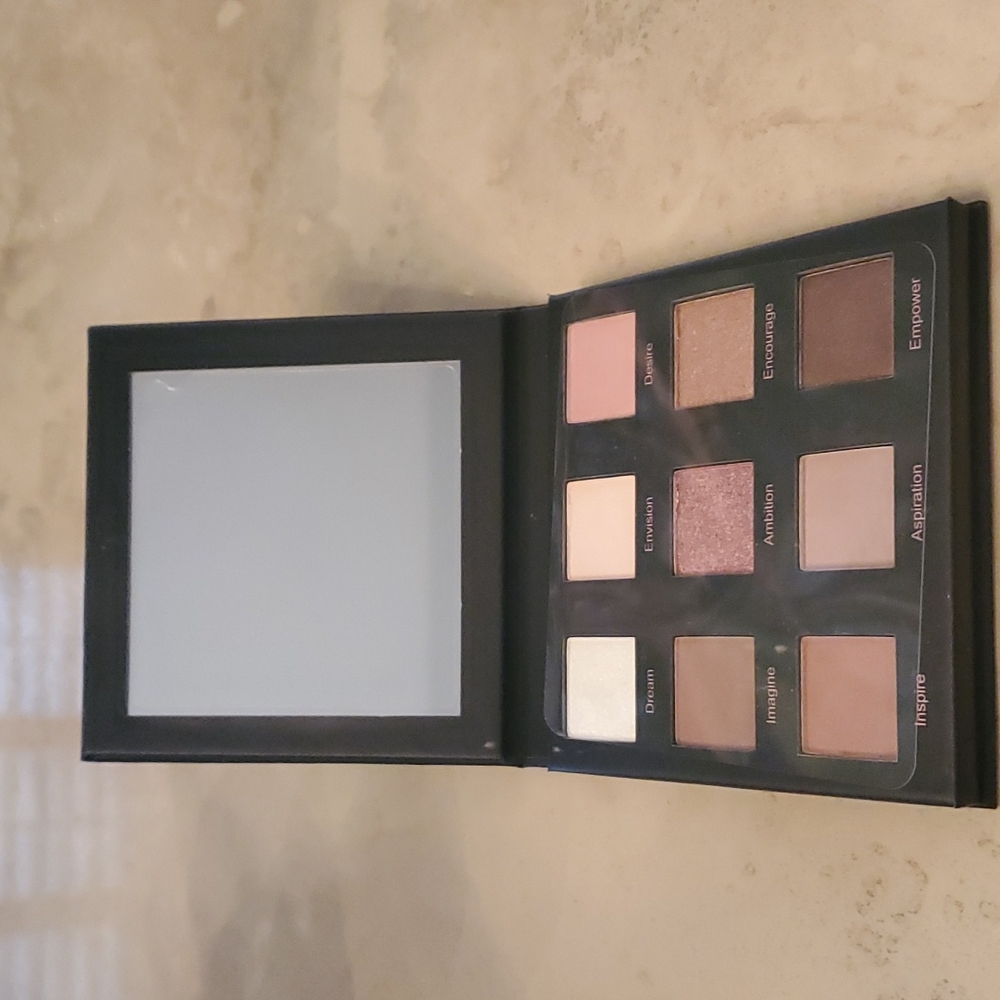 Eyeshadow Palette